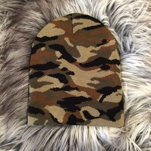 American Eagle Camo Beanie